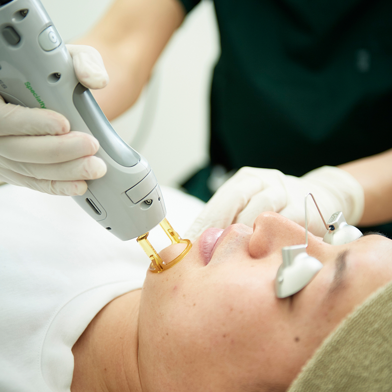2種類のレーザーで効果を最大限に